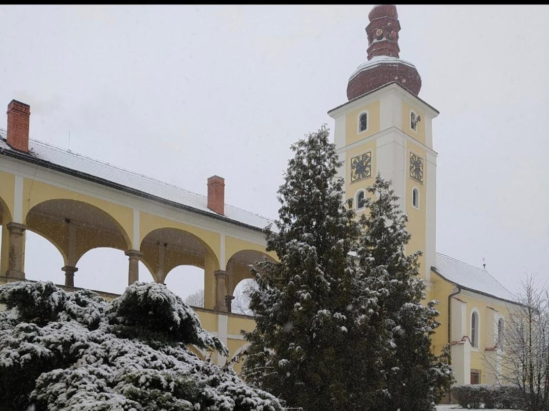 Penzion Nove Dvory Kutná Hora Kültér fotó
